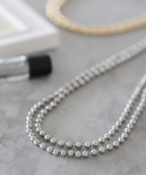 LEPSIM（レプシィム）の「ボールチェーンロングネックレス　906380（ネックレス・レディース・シルバー/ゴールド・ONE SIZE）」の2枚目の写真