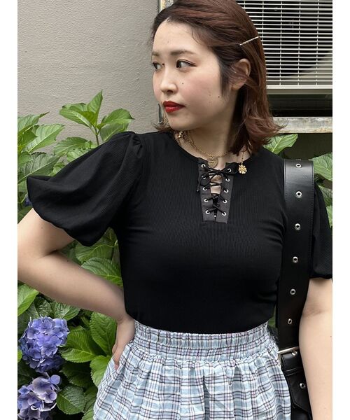 jouetie(ジュエティ)の「レースアップテレコトップス(Tシャツ/カットソー・レディース・ブラック/ブルー/オフホワイト/ピンク/イエロー・MEDIUM)」の3枚目の写真