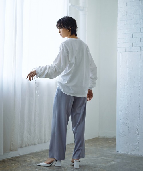 abor o-t-l(アボアオーティーエル)の「シャーリングロングスリーブT-シャツ(Tシャツ/カットソー・レディース・ブラック/ブラウン/オフホワイト・FREE)」の6枚目の写真