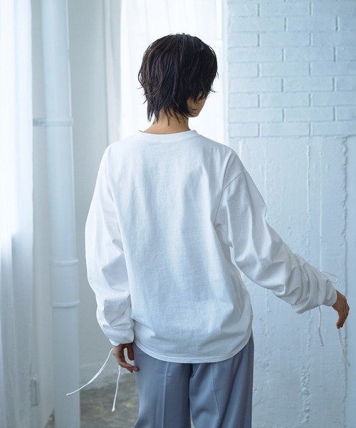 abor o-t-l(アボアオーティーエル)の「シャーリングロングスリーブT-シャツ(Tシャツ/カットソー・レディース・ブラック/ブラウン/オフホワイト・FREE)」の7枚目の写真