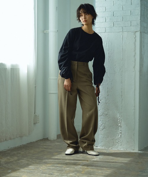 abor o-t-l(アボアオーティーエル)の「シャーリングロングスリーブT-シャツ(Tシャツ/カットソー・レディース・ブラック/ブラウン/オフホワイト・FREE)」の11枚目の写真