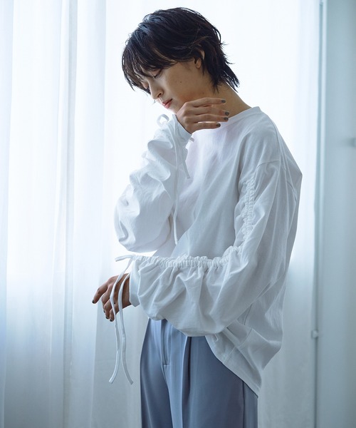 abor o-t-l(アボアオーティーエル)の「シャーリングロングスリーブT-シャツ(Tシャツ/カットソー・レディース・ブラック/ブラウン/オフホワイト・FREE)」の19枚目の写真