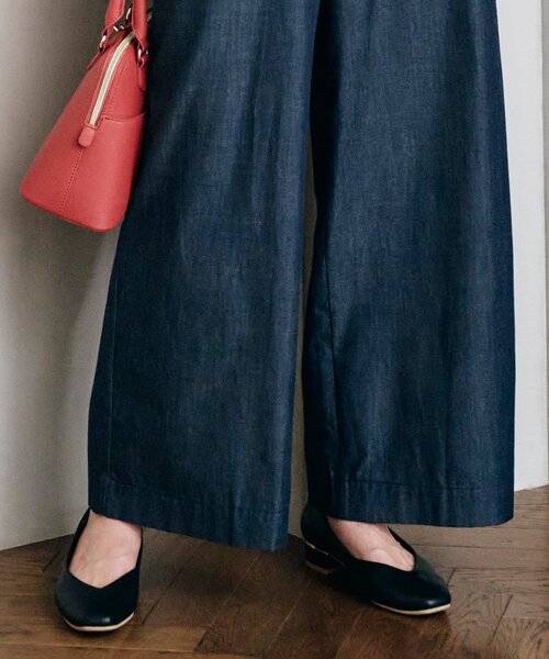 grove(グローブ)の「◆Vカットメタルパーツローヒールパンプス【人間工学】(パンプス・レディース・ベージュ系その他3/ブラック/オフホワイト・30/35/40)」の1枚目の写真