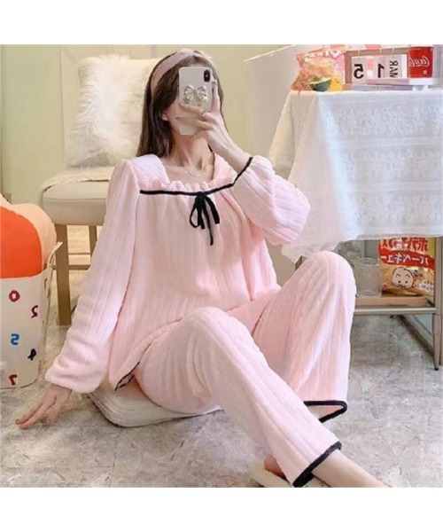 おしゃれスタ（オシャレスタ）の「モコモコ長袖ルームウェア（ルームウェア/パジャマ・レディース・ホワイト系3/グレー系2/グレー系1/ピンク系1/ホワイト系1/ホワイト系5/ホワイト系2/ピンク系2/グレー系3/サックスブルー/ブルー/ピンク系3・L/XL/XXL/M）」の12枚目の写真