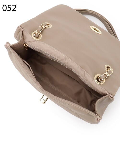 SHOO・LA・RUE（シューラルー）の「◆キルティングチェーンショルダーバッグ（ショルダーバッグ・レディース・ベージュ/ブラック・00）」の8枚目の写真