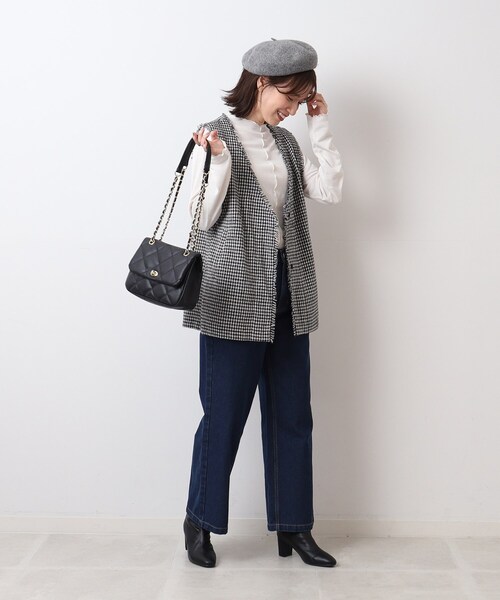 SHOO・LA・RUE（シューラルー）の「◆キルティングチェーンショルダーバッグ（ショルダーバッグ・レディース・ベージュ/ブラック・00）」の12枚目の写真