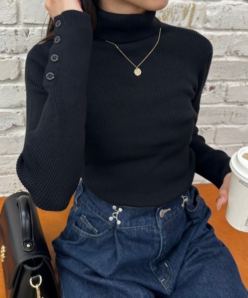 OLIVE des OLIVE(オリーブデオリーブ)の「【WEB限定】袖口ボタンタートルニット 1032050140(ニット/セーター・レディース・トップグレー/サックスブルー/ブラック/オフホワイト・FREE)」の3枚目の写真