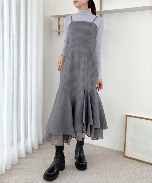 OLIVE des OLIVE(オリーブデオリーブ)の「【WEB限定】袖口ボタンタートルニット 1032050140(ニット/セーター・レディース・トップグレー/サックスブルー/ブラック/オフホワイト・FREE)」の6枚目の写真