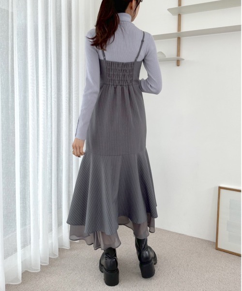 OLIVE des OLIVE(オリーブデオリーブ)の「【WEB限定】袖口ボタンタートルニット 1032050140(ニット/セーター・レディース・トップグレー/サックスブルー/ブラック/オフホワイト・FREE)」の8枚目の写真