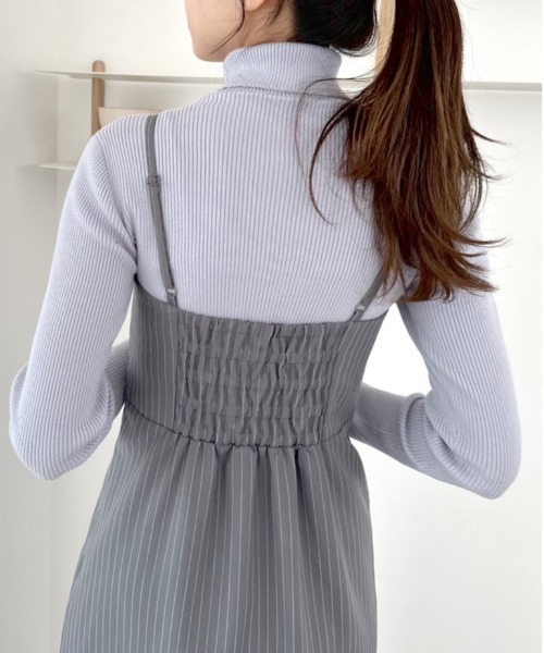 OLIVE des OLIVE(オリーブデオリーブ)の「【WEB限定】袖口ボタンタートルニット 1032050140(ニット/セーター・レディース・トップグレー/サックスブルー/ブラック/オフホワイト・FREE)」の11枚目の写真