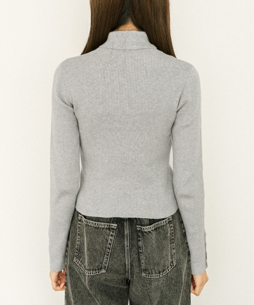 OLIVE des OLIVE(オリーブデオリーブ)の「【WEB限定】袖口ボタンタートルニット 1032050140(ニット/セーター・レディース・トップグレー/サックスブルー/ブラック/オフホワイト・FREE)」の14枚目の写真