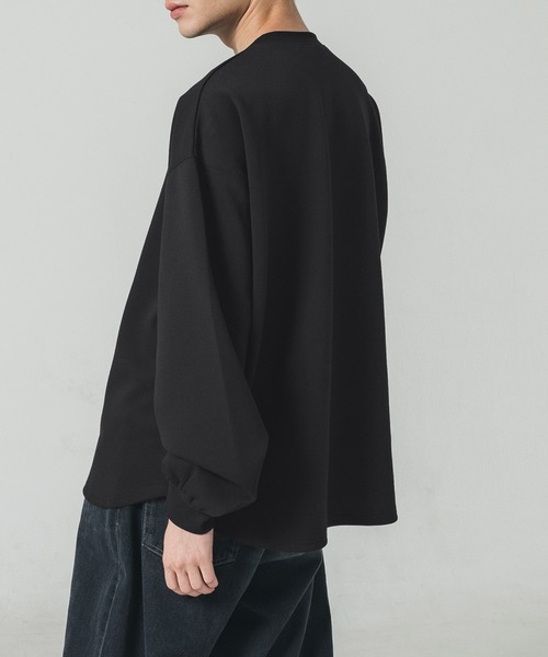 coca(coca)(コカ)の「メンズ ダンボールニットテールカットトップス(Tシャツ/カットソー・メンズ・グレイッシュベージュ/グレー/ブラック・M/L)」の11枚目の写真
