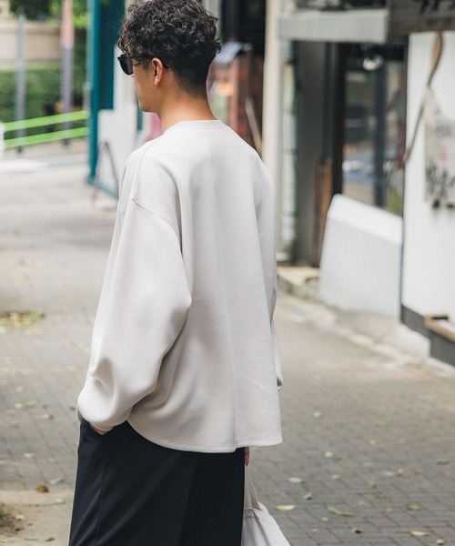 coca(coca)(コカ)の「メンズ ダンボールニットテールカットトップス(Tシャツ/カットソー・メンズ・グレイッシュベージュ/グレー/ブラック・M/L)」の6枚目の写真