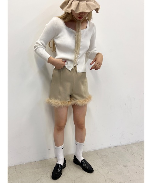 PHILLY（フィリー）の「【PHILLY】ファー付きコンパクトショートパンツ（その他パンツ・レディース・ベージュ/ブラック・FREE）」の15枚目の写真