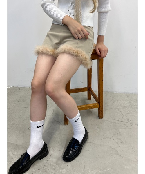 PHILLY（フィリー）の「【PHILLY】ファー付きコンパクトショートパンツ（その他パンツ・レディース・ベージュ/ブラック・FREE）」の17枚目の写真