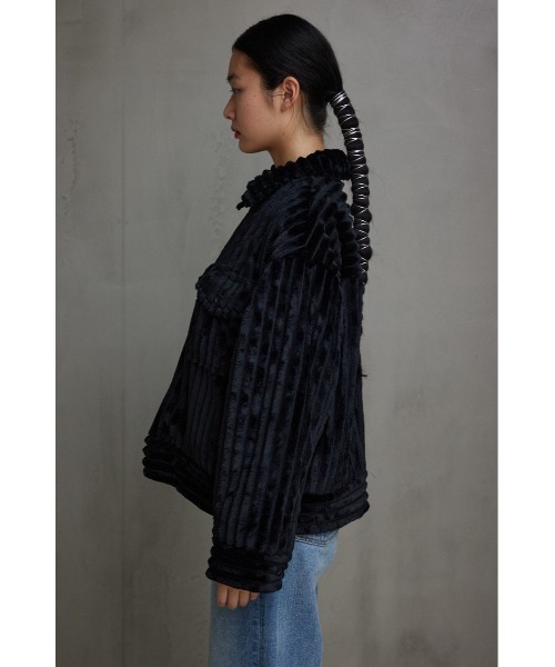 AZUL by moussy（アズールバイマウジー）の「B-HEATフェイクファーCPOブルゾン（ブルゾン・レディース・ライトベージュ/ブラック・SMALL/MEDIUM）」の9枚目の写真