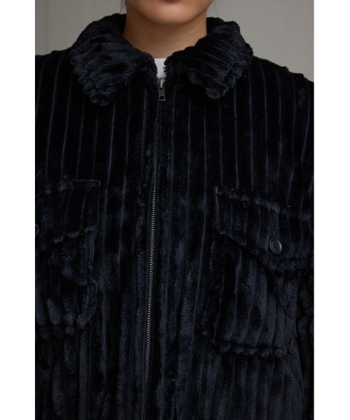 AZUL by moussy（アズールバイマウジー）の「B-HEATフェイクファーCPOブルゾン（ブルゾン・レディース・ライトベージュ/ブラック・SMALL/MEDIUM）」の11枚目の写真