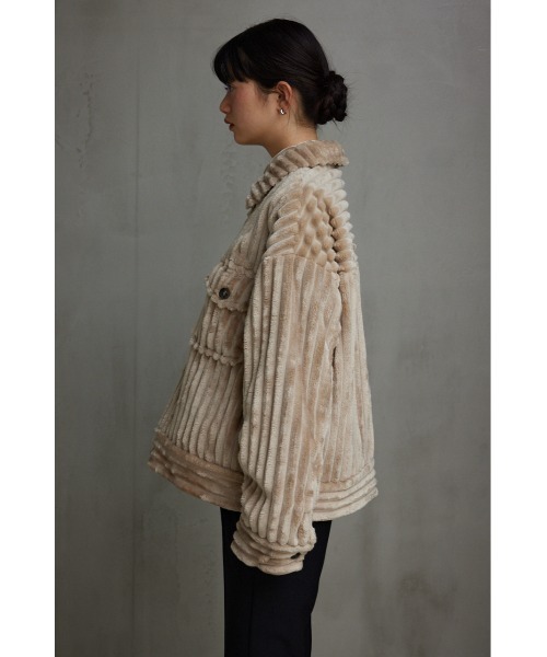 AZUL by moussy（アズールバイマウジー）の「B-HEATフェイクファーCPOブルゾン（ブルゾン・レディース・ライトベージュ/ブラック・SMALL/MEDIUM）」の19枚目の写真