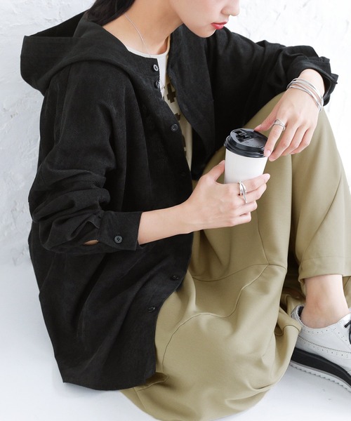 n'OrLABEL（ノアールレーベル）の「『コーデュロイフーディーシャツ』（シャツ/ブラウス・レディース・ベージュ/ネイビー/ブラック・1/2）」の6枚目の写真