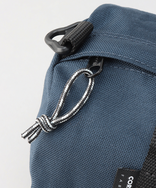 OUTDOOR PRODUCTS(アウトドアプロダクツ)の「231LRG ROLL BOSTON MIDEIUM SOLID(ボストンバッグ・レディース・レッド/グリーン系その他/チャコールグレー/ボルドー/ブラック/ブルー系その他/ピンク系その他/ベージュ/パープル/ネイビー/グリーン/オレンジ・FREE)」の21枚目の写真