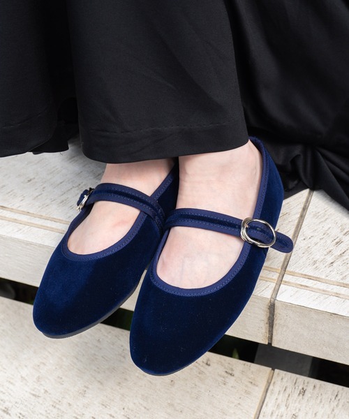 ROVERETO（ロベレート）の「∴【 ROVERETO / ロベレート 】 ベロア メリージェーン パンプス MARYJANE HDCKEX230505（パンプス・レディース・ベージュ/ブラック/ピンク/グリーン/ネイビー・M/S/L）」の5枚目の写真