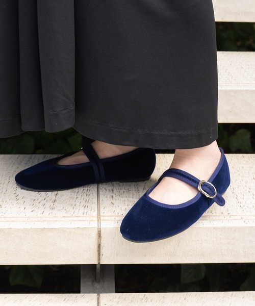 ROVERETO（ロベレート）の「∴【 ROVERETO / ロベレート 】 ベロア メリージェーン パンプス MARYJANE HDCKEX230505（パンプス・レディース・ベージュ/ブラック/ピンク/グリーン/ネイビー・M/S/L）」の15枚目の写真