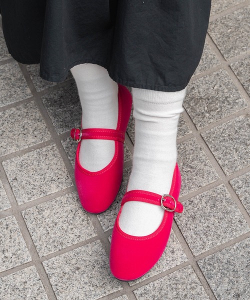 ROVERETO（ロベレート）の「∴【 ROVERETO / ロベレート 】 ベロア メリージェーン パンプス MARYJANE HDCKEX230505（パンプス・レディース・ベージュ/ブラック/ピンク/グリーン/ネイビー・M/S/L）」の20枚目の写真