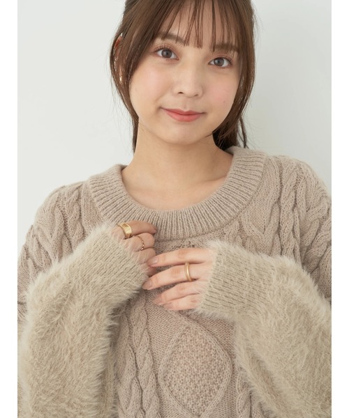 earth music&ecology(アースミュージックアンドエコロジー)の「袖ファーケーブルミニワンピース(ワンピース・レディース・グレイッシュベージュ/アイボリー/ブラック・FREE)」の15枚目の写真