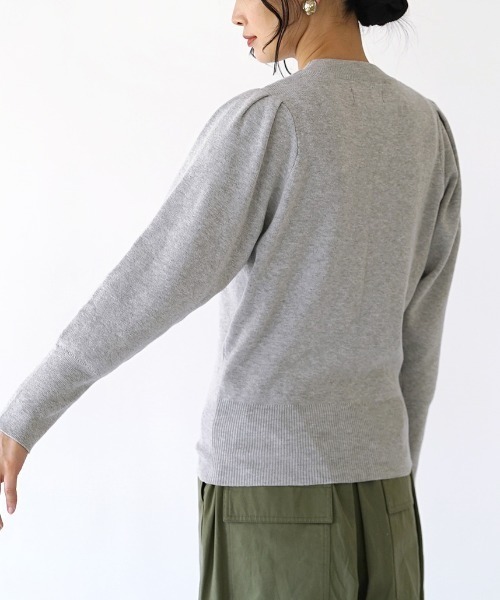 apartment department（アパートメントデパートメント）の「ショルダータック ニットプルオーバー（ニット/セーター・レディース・ブラック/レッド/ネイビー/杢グレー/オフホワイト・M）」の22枚目の写真