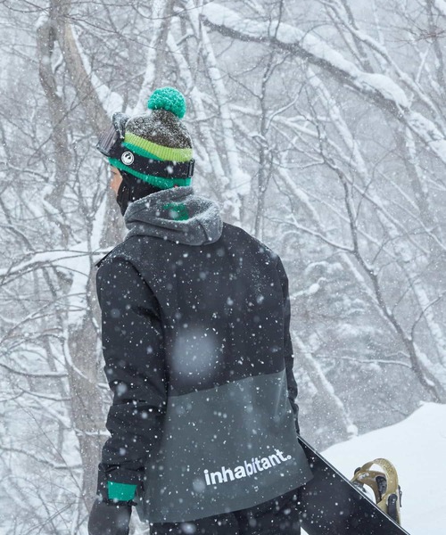 INHABITANT（インハビタント）の「inhabitant（インハビタント）ロゴフーディ VILLAGERS LOGO HOODIE（パーカー・メンズ・ホワイト/グリーン/ブラック・M/L）」の18枚目の写真
