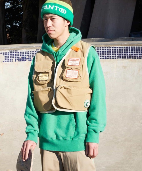 INHABITANT（インハビタント）の「inhabitant（インハビタント）ロゴフーディ VILLAGERS LOGO HOODIE（パーカー・メンズ・ホワイト/グリーン/ブラック・M/L）」の14枚目の写真