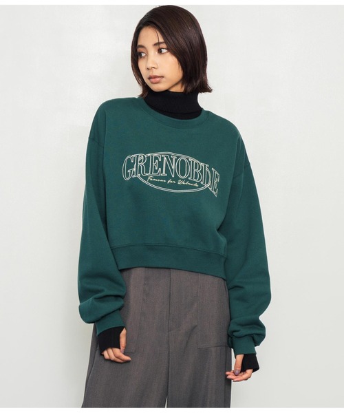   ブラック クロップド トレーナー ANAP（アナップ）の「刺繍クロップド裏起毛スウェットトレーナー