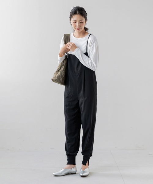 フェリシモMama(フェリシモママ)の「ninaru×フェリシモMama スニーカー級のはきごこち アーモンドトウフラットシューズ(パンプス・レディース・ブラック/シルバー・6/5/4/3/2/1)」の10枚目の写真