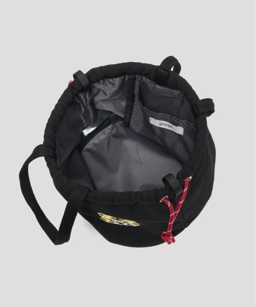 Design Tshirts Store graniph（デザイン　ティーシャツ　ストア　グラニフ）の「FRUIT OF THE LOOM× graniph TIGER BAG（ハンドバッグ・メンズ・ブラック・FREE）」の9枚目の写真