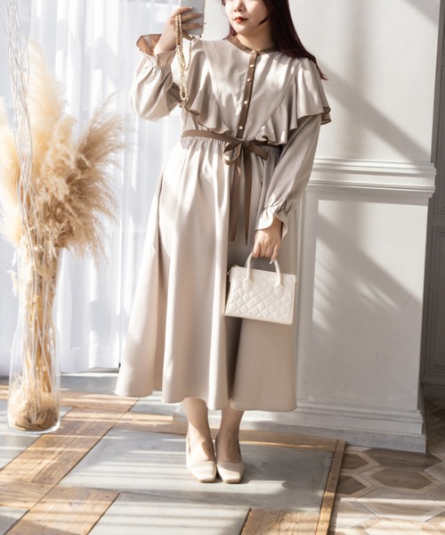 CLETTE(クレット)の「配色フリルワンピース(ワンピース・レディース・グレー/ベージュ・LL/3L/4L)」の7枚目の写真