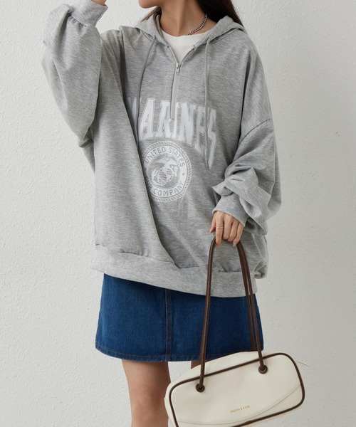 MAISON DE THERESE(メゾン ド テレーズ)の「ハーフジップ ビッグサイズパーカー カレッジロゴ風(パーカー・レディース・ブラック/グレー/オレンジ/グリーン・M/XL/L/XX-LARGE)」の11枚目の写真