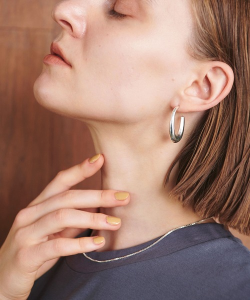 N.O.R.C（ノーク）の「オーバルシルバーピアス（ピアス（両耳用 
