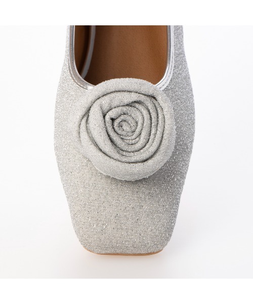 EVOL（イーボル）の「【EVOL】スクエアローズフラットパンプス IW5376（パンプス・レディース・ブラック/シルバー/ゴールド・22.0cm/22.5cm/23.0cm/23.5cm/24.0cm/24.5cm/25.0cm）」の6枚目の写真