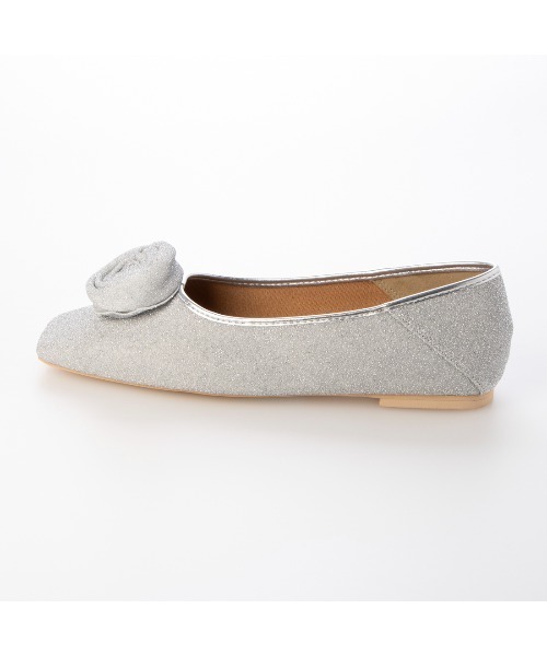 EVOL（イーボル）の「【EVOL】スクエアローズフラットパンプス IW5376（パンプス・レディース・ブラック/シルバー/ゴールド・22.0cm/22.5cm/23.0cm/23.5cm/24.0cm/24.5cm/25.0cm）」の5枚目の写真