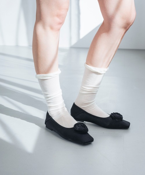 EVOL（イーボル）の「【EVOL】スクエアローズフラットパンプス IW5376（パンプス・レディース・ブラック/シルバー/ゴールド・22.0cm/22.5cm/23.0cm/23.5cm/24.0cm/24.5cm/25.0cm）」の12枚目の写真