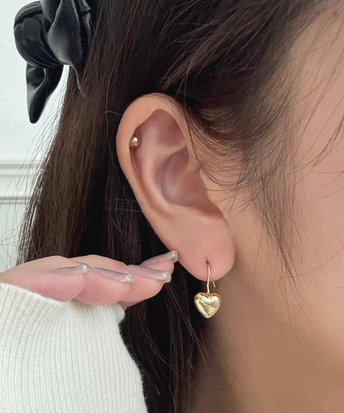 apres jour(アプレジュール)の「【apres jour×ARIAZ】ハートモチーフピアス(ピアス(両耳用)・レディース・シルバー/ゴールド・FREE)」の2枚目の写真