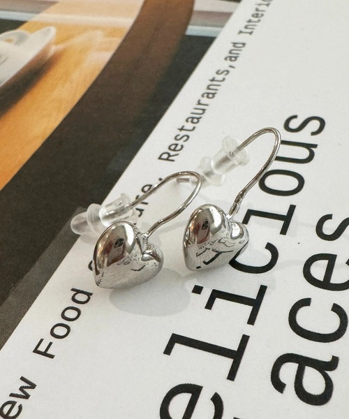apres jour(アプレジュール)の「【apres jour×ARIAZ】ハートモチーフピアス(ピアス(両耳用)・レディース・シルバー/ゴールド・FREE)」の3枚目の写真