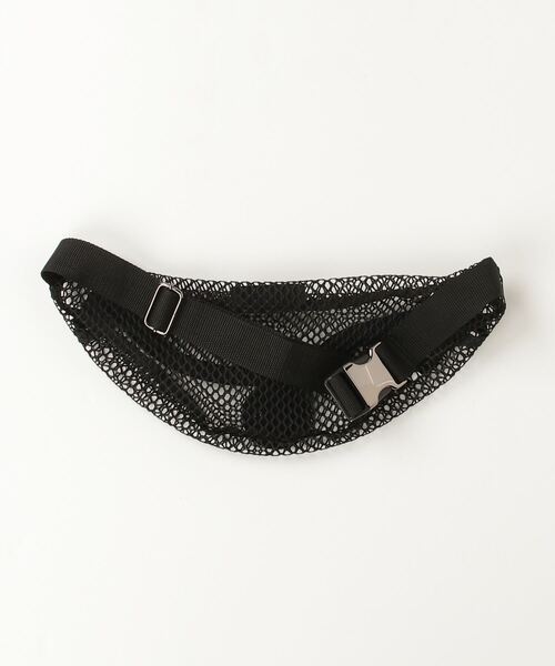 1PIU1UGUALE3  RELAX （ウノピゥウノウグァーレトレ リラックス）の「1PIU1UGUALE3 RELAX(ウノピゥウノウグァーレトレ リラックス)メッシュボディバッグ（ボディバッグ/ウエストポーチ・メンズ・ホワイト系その他/ブラック・ONESIZE）」の7枚目の写真