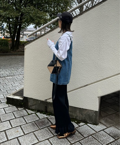 ちゃみ960chou chou裾フリルパンツ・957(WH) ちゃみ様専用960chou chou裾フリルパンツ・957(WH) - メルカリ