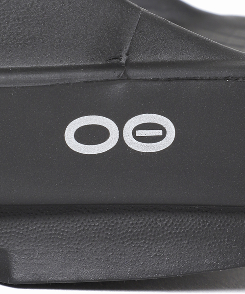 U by SPICK&SPAN(ユーバイスピックアンドスパン)の「【OOFOS(ウーフォス)】 O Original(サンダル・レディース・ブラック/タン・23cm/25cm/24cm)」の19枚目の写真