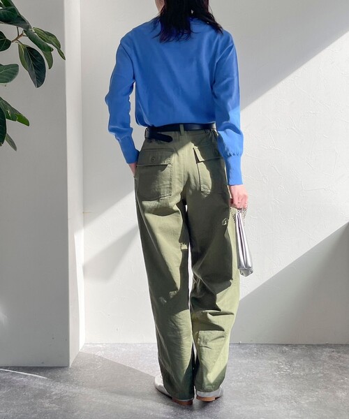 fredy emue（フレディエミュ）の「COTTON100 BASIC カーディガン（カーディガン/ボレロ・レディース・チャコールグレー/オフホワイト/ブルー・38）」の17枚目の写真