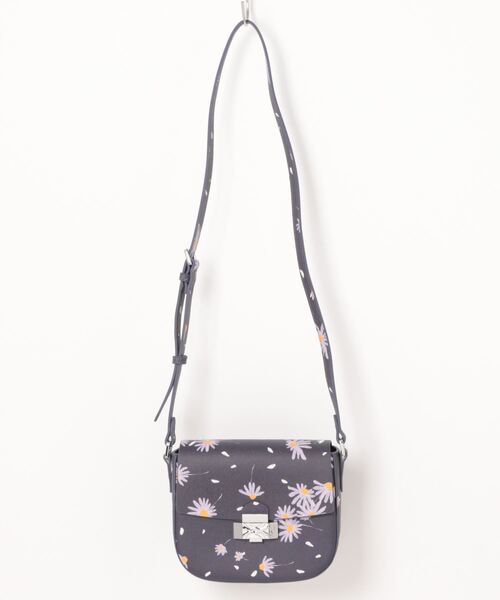 BENETTON (UNITED COLORS OF BENETTON)（ベネトンユナイテッドカラーズオブベネトン）の「メタルロゴ花柄総柄フェイクレザースモールショルダーバッグ（ショルダーバッグ・レディース・ネイビー/ラベンダー・FREE）」の11枚目の写真