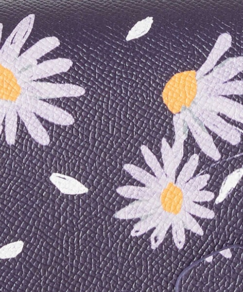 BENETTON (UNITED COLORS OF BENETTON)（ベネトンユナイテッドカラーズオブベネトン）の「メタルロゴ花柄総柄フェイクレザースモールショルダーバッグ（ショルダーバッグ・レディース・ネイビー/ラベンダー・FREE）」の9枚目の写真