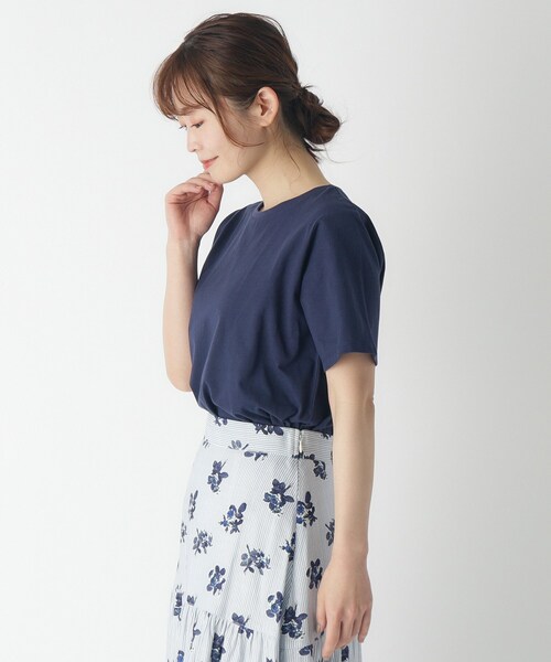 LAURA ASHLEY(ローラアシュレイ)の「【綿100%/ストレッチ】ベーシックTシャツ(Tシャツ/カットソー・レディース・ホワイト/ネイビー/ナチュラル・40/38)」の12枚目の写真