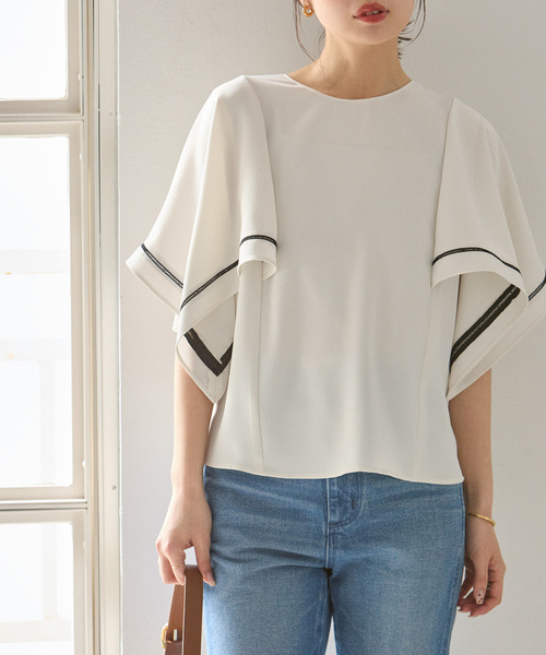 Noble（ノーブル）の「ラダーラインケープフレアブラウス（シャツ/ブラウス・レディース・ブラック/ホワイト系その他・FREE）」の2枚目の写真